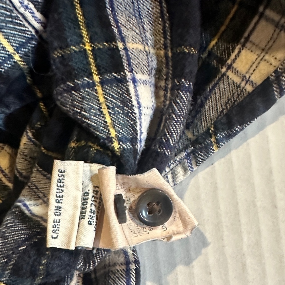 LL Bean relaxed fit Plaid Button-Up Shirt 100% cotton green navy and cream - Picture 9 of 9